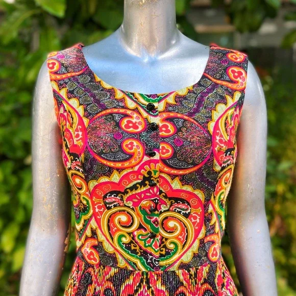 1970s Fred Rothschild of California Accordion Pleat Maxi Dress - Picture 4 of 7